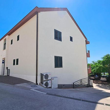Apartments Vukovic Vanja Makarska Exterior photo